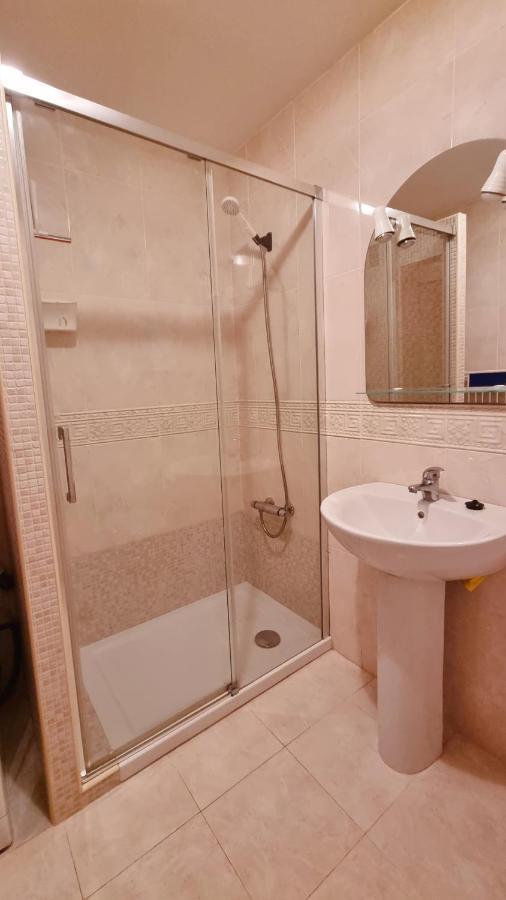 Apartamento Rojo Con Vistas Al Mar Mazagon Ngoại thất bức ảnh